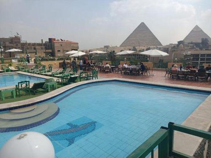 New Regency Pyramids view hotel 